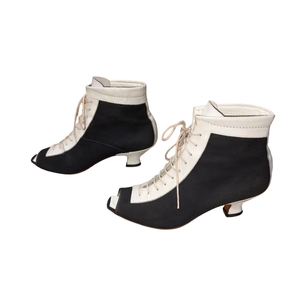 Vintage Free Lance Design by GYR Black White Lace Up Peep Toe Boots Size: 37/ 7 - Picture 4 of 9
